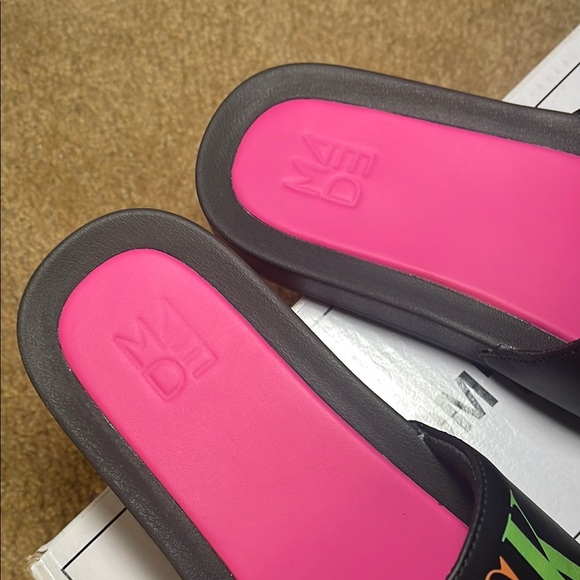 Colorful Slide Sandals - Picture 4 of 4